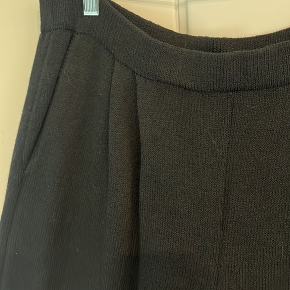 St. John Basics knit pants black size 6 - Picture 2 of 3